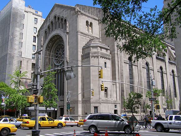 New_York_NY_Temple_Emanu-El