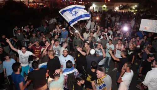 w-racismisrael-082014