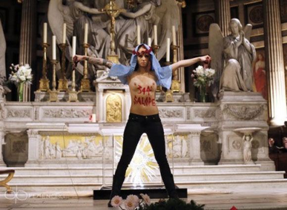 Femen-la-madeleine