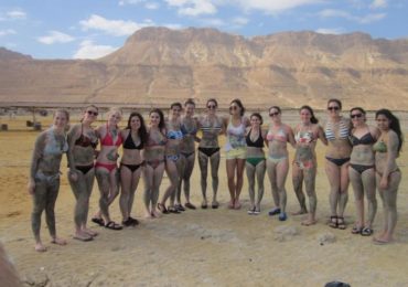 “Birthright” brings record number of young Jews to Israel: Zio-Watch, August 19, 2015
